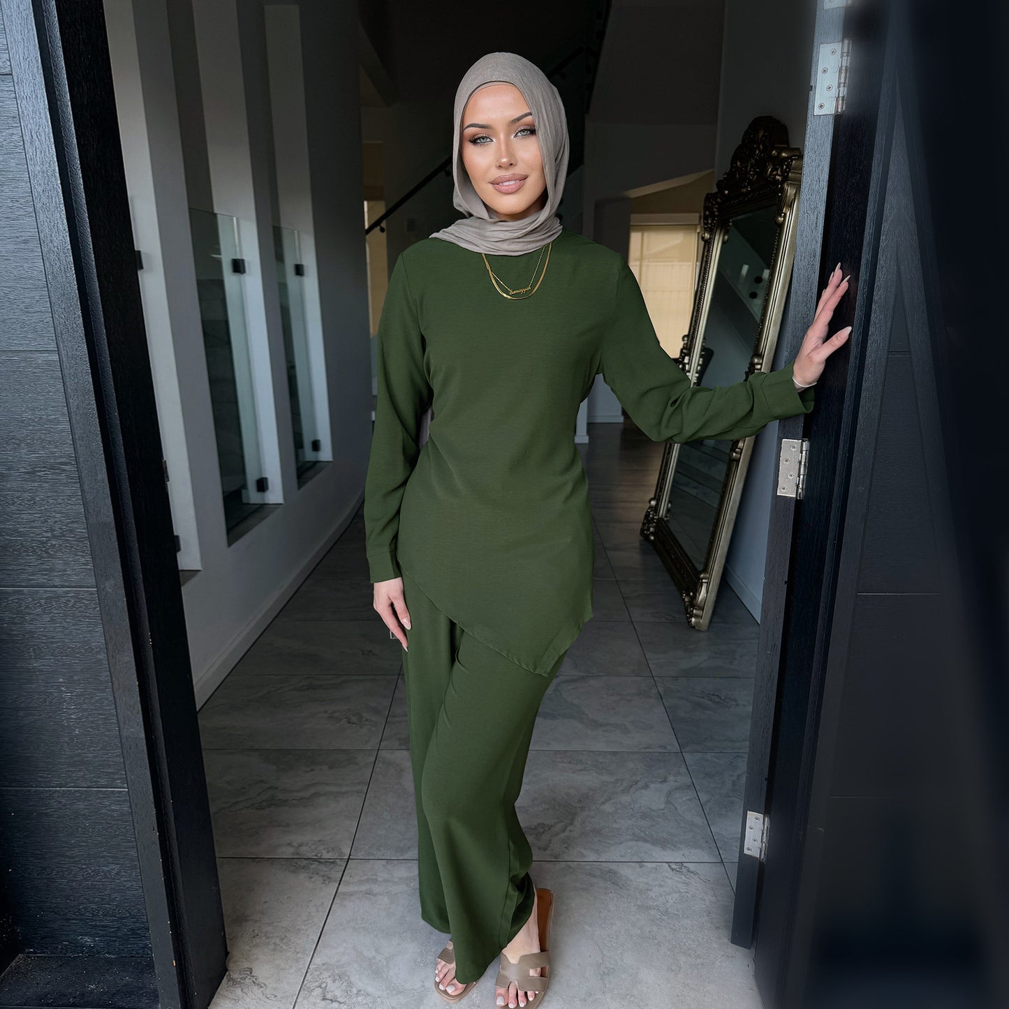 Women's Fashionable Casual Top And Pants Set