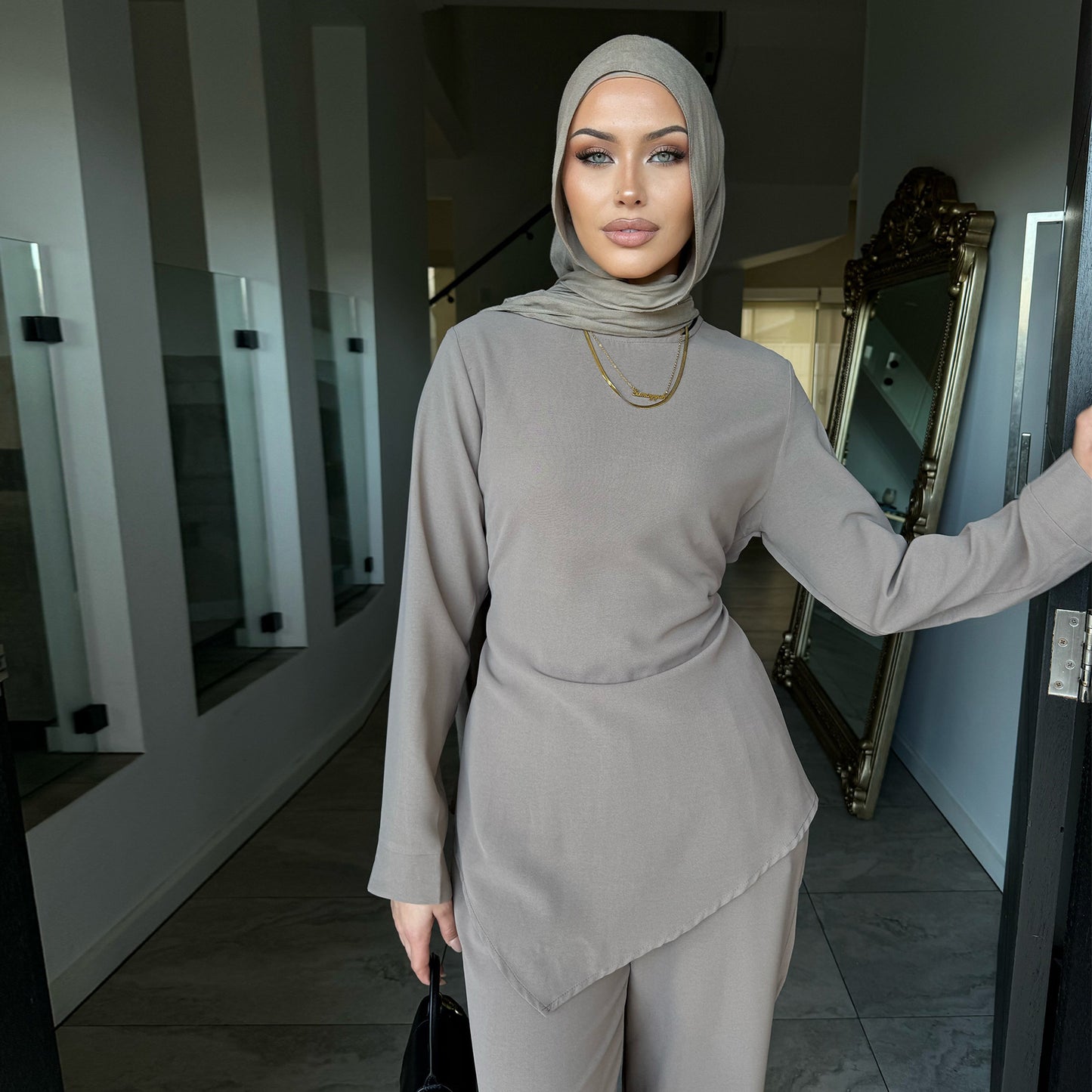 Women's Fashionable Casual Top And Pants Set